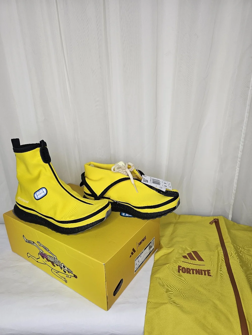 Adidas x Fortnite Peely Yellow Black UltraBoost Sneaker Limited Edition Rare 8